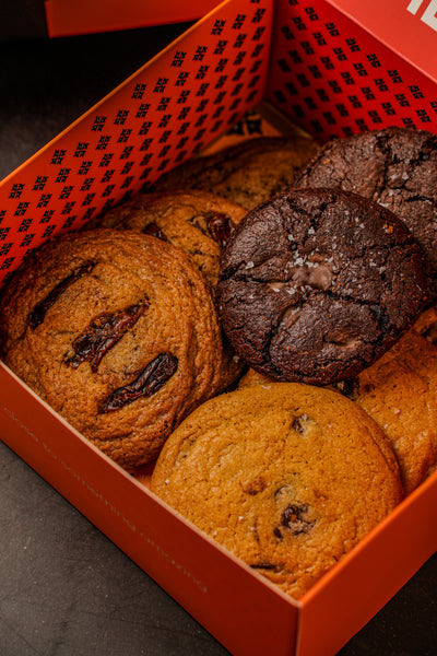 Premium Halal Cookie Gift Box – Chocolate Sea Salt & Date Cookies