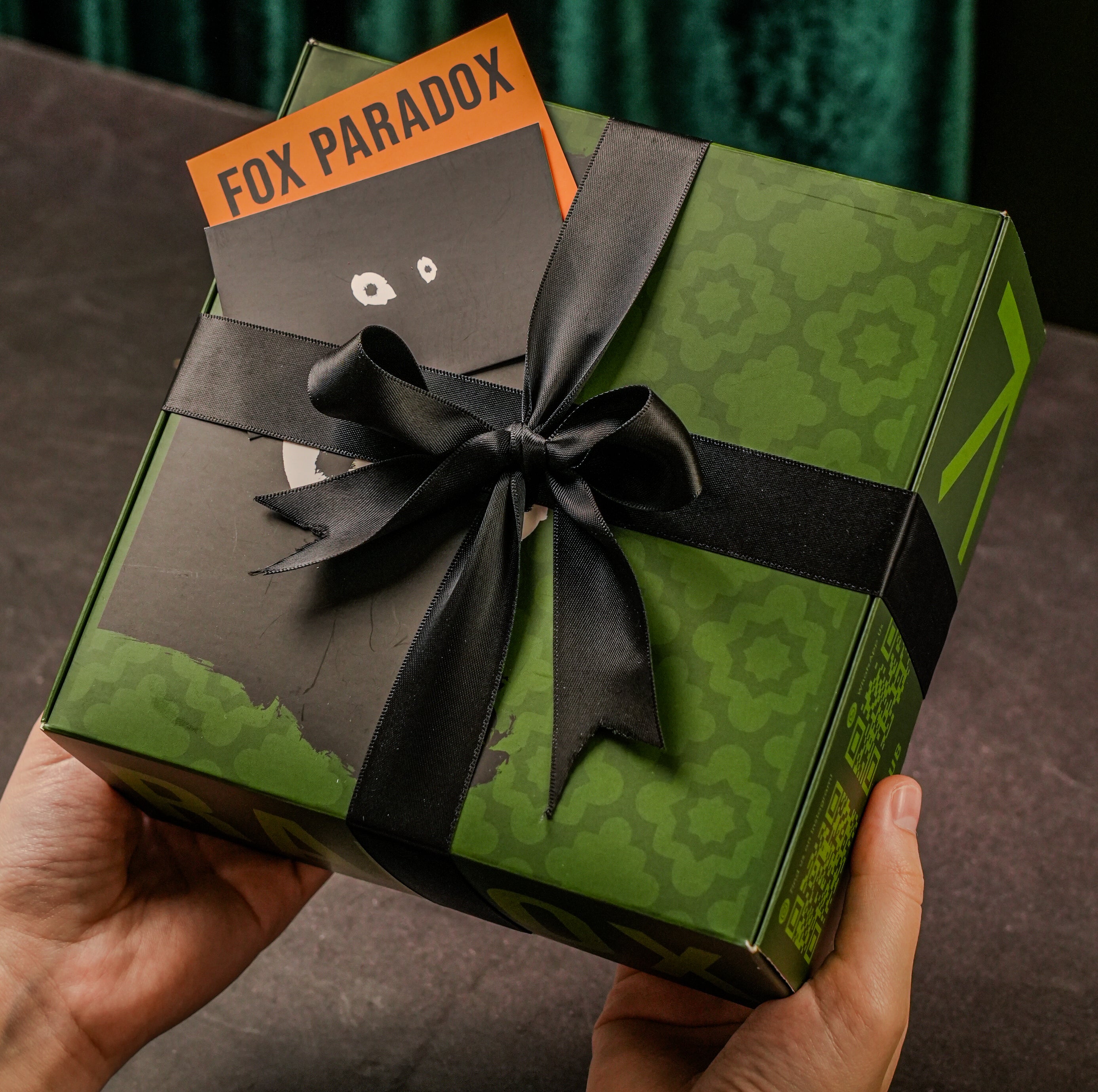 Premium Raya brownie premium gift box set with kaya and ribbon packaging